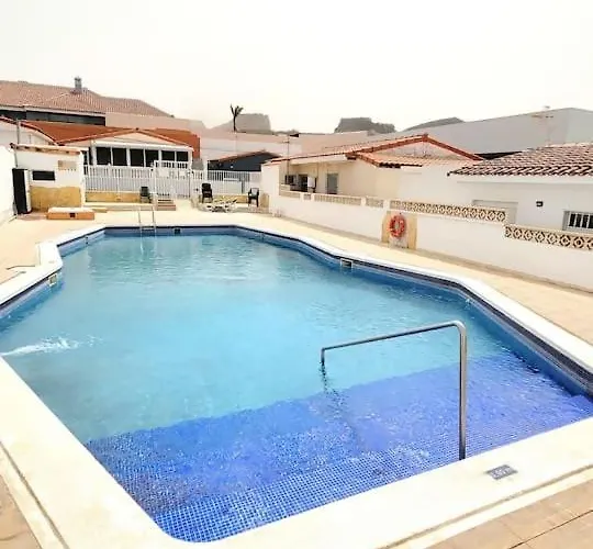 Con Piscina Privada アパート サンミゲル・デ・アボナ