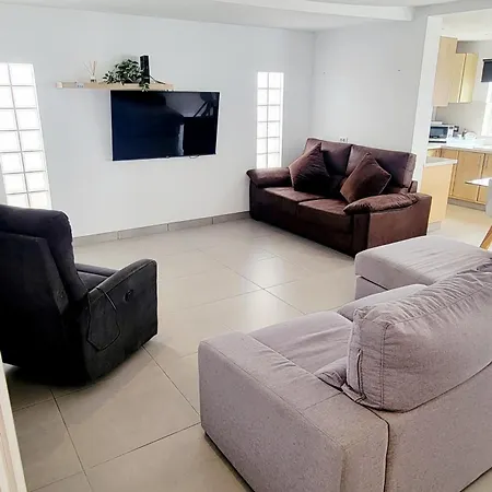 Con Piscina Privada Lejlighed