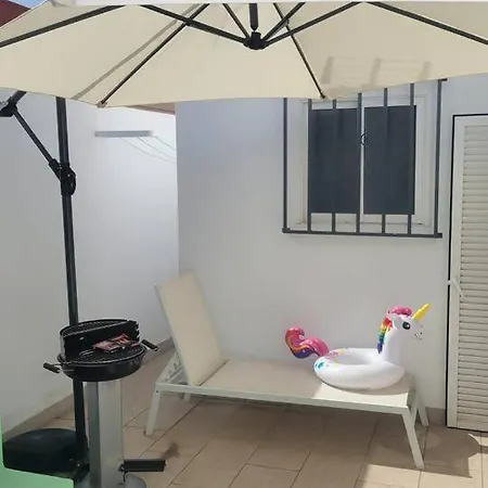 Con Piscina Privada *